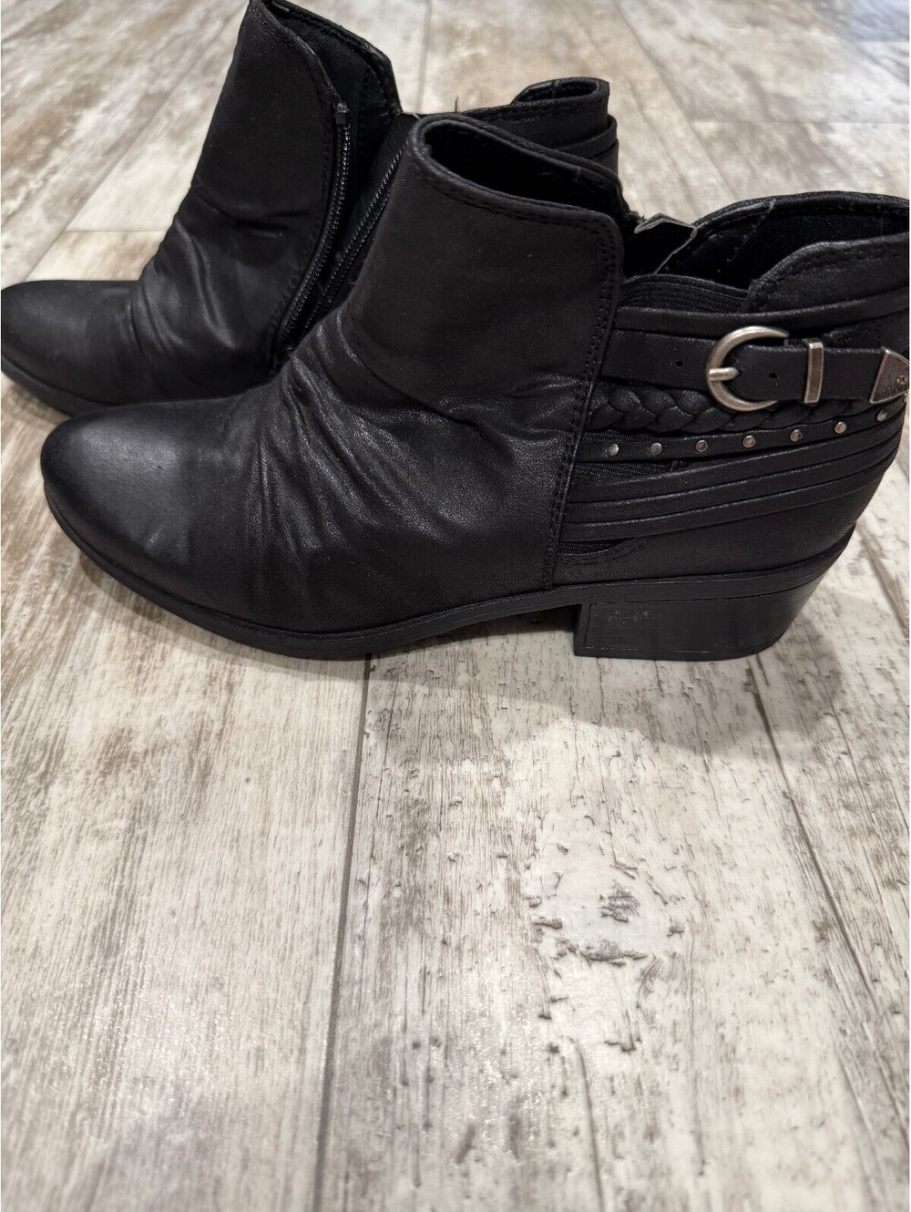 Baretraps Buenna 8 Black Ankle Boots Buckle Western